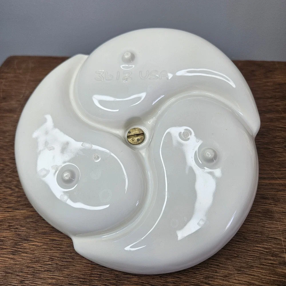 Hager? White Ceramic Divided Serving‎ Dish 3612 USA Leaf Pattern Ring Handle 8in